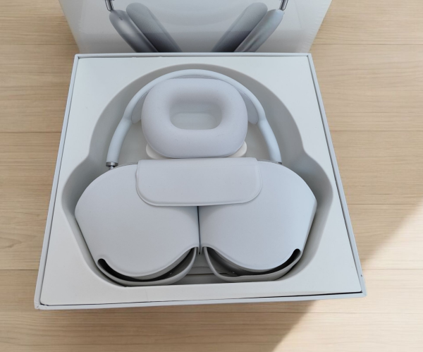 Топові навушники AirPods Max Airoha Silver