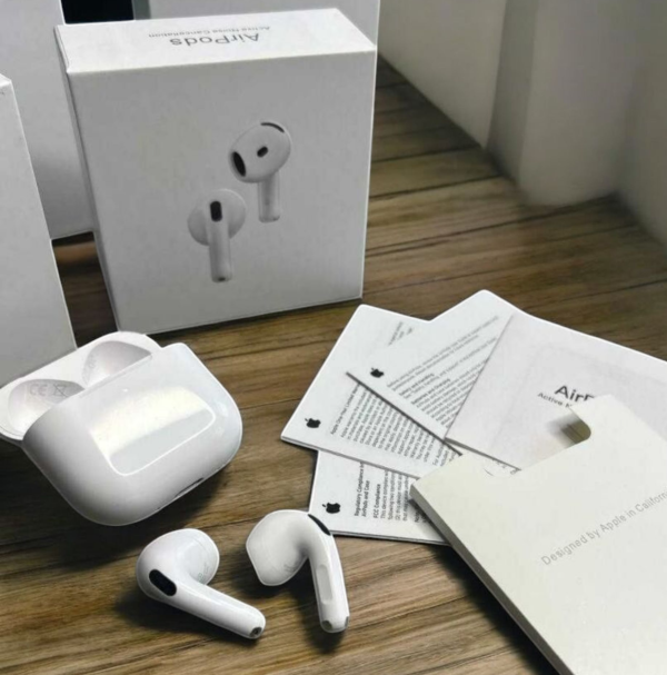 Наушники AirPods 4 Active Noise Cancellation