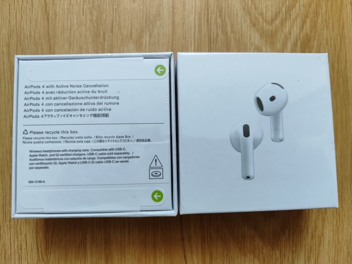 Наушники AirPods 4 Active Noise Cancellation